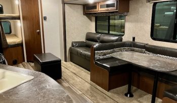 2017 Jayco 284BHSW – Slide/Oversized Dbl Bunks/Outdoor Kitchen