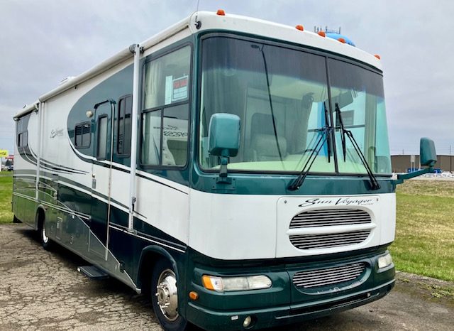 2003 Gulf Stream Sun Voyager Motorhome – 2 Slide Outs