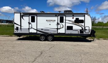 2021 Rockwood Ultra-Lite 2608BS – Dbl Slide/No Bunks