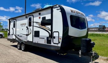 2021 Rockwood Ultra-Lite 2608BS – Dbl Slide/No Bunks