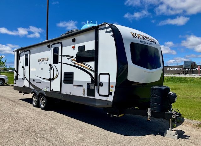 2021 Rockwood Ultra-Lite 2608BS – Dbl Slide/No Bunks