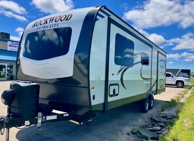 2021 Rockwood Ultra-Lite 2608BS – Dbl Slide/No Bunks