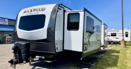 2021 Rockwood Ultra-Lite 2608BS – Dbl Slide/No Bunks