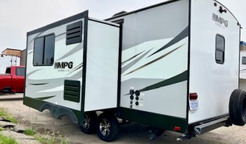 2018 MPG UltraLite 2120RB – Slide + KING SIZE BED!
