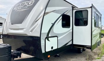 2018 MPG UltraLite 2120RB – Slide + KING SIZE BED!