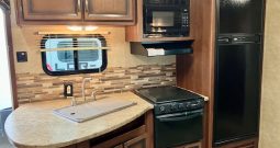 2014 Zinger 320QB – Slide + Quad Bunks
