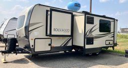 2019 Rockwood 2609WS – Two Slide Outs + Outdoor Kitchen