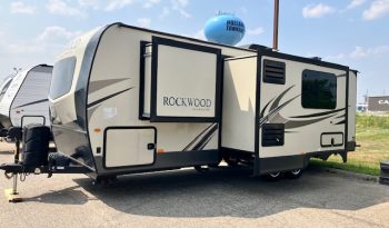 2019 Rockwood 2609WS – Two Slide Outs + Outdoor Kitchen