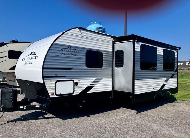 2022 East to West Della Terra 261RB w/Slide & King Bed