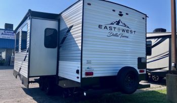 2022 East to West Della Terra 261RB w/Slide & King Bed